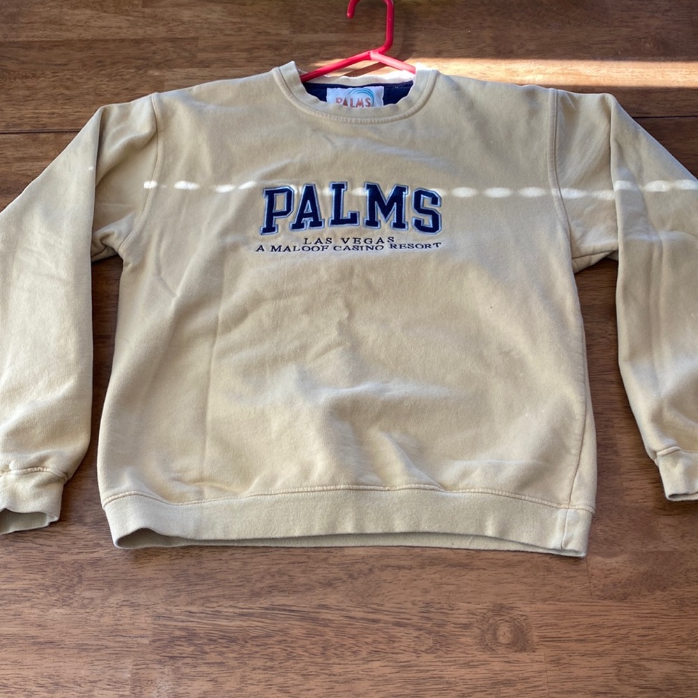 Vegas sweater